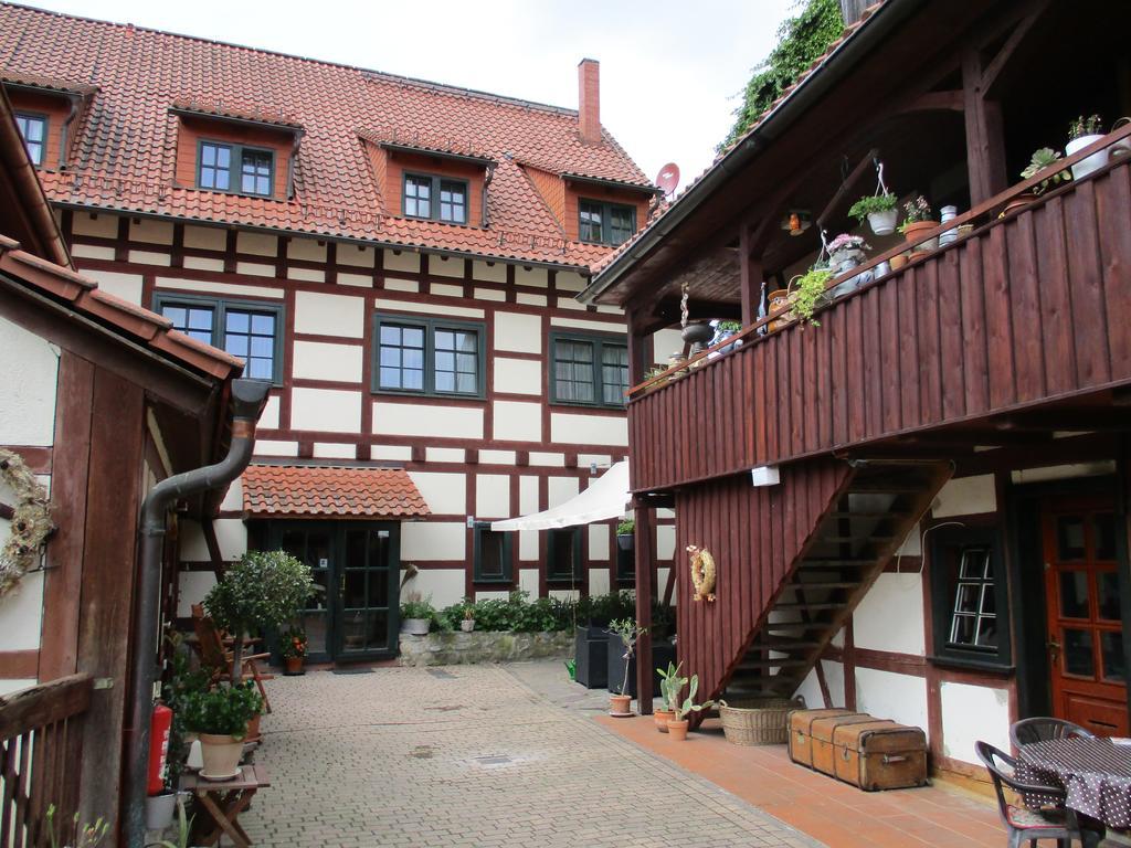 Hotel Erfurter Kreuz Kirchheim  Extérieur photo