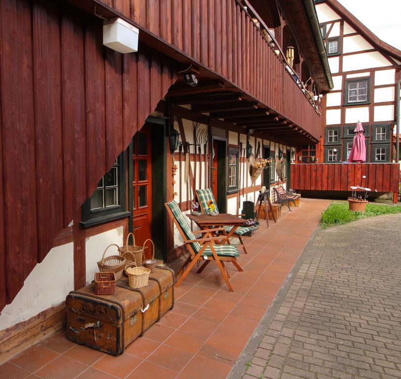 Hotel Erfurter Kreuz Kirchheim  Extérieur photo