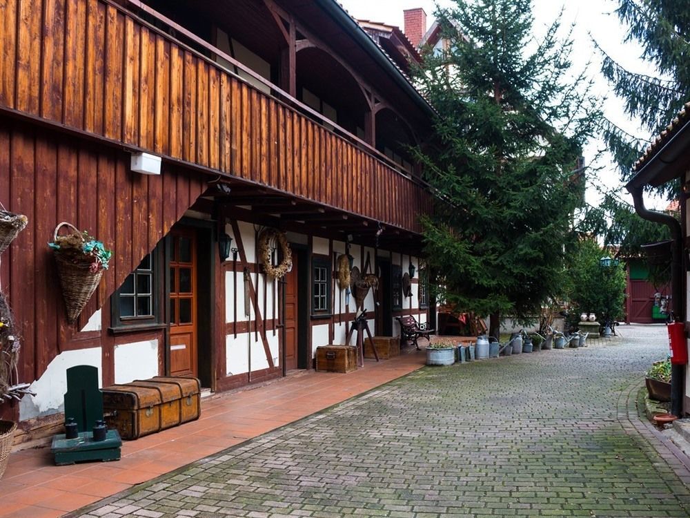 Hotel Erfurter Kreuz Kirchheim  Extérieur photo